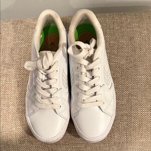Cariuma Unisex White Salvas Sneakers, Women's size 8